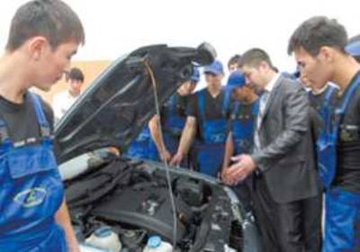 Сколько зарабатывает автомеханик и где пройти курсы обучения?